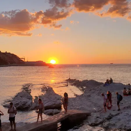 Anconabed Bed & Breakfast 3*